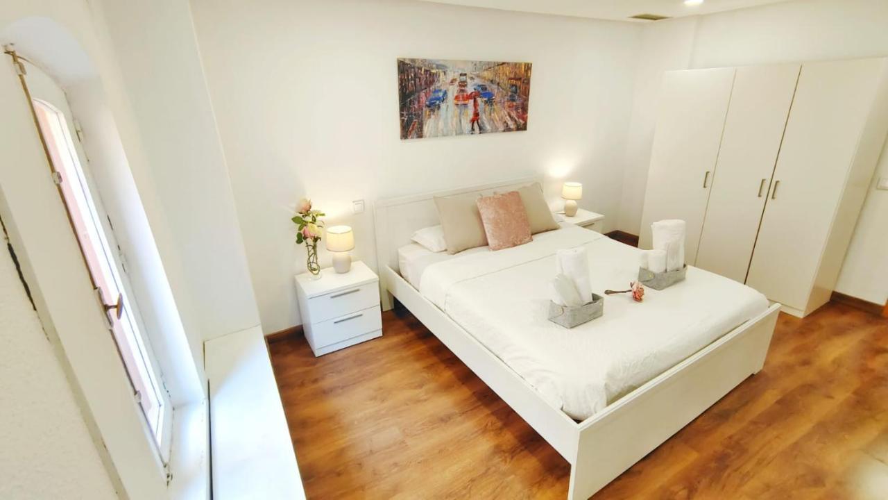 Hola Madrid Apartment Exterior foto